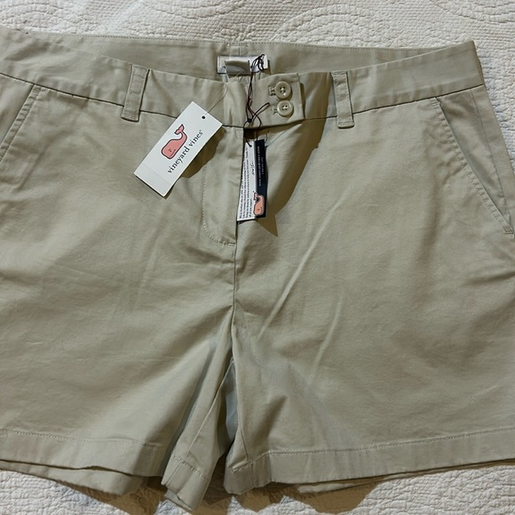 Vineyard vine 5 inch dayboat short solid stone. NWT. 14. - Picture 2 of 8